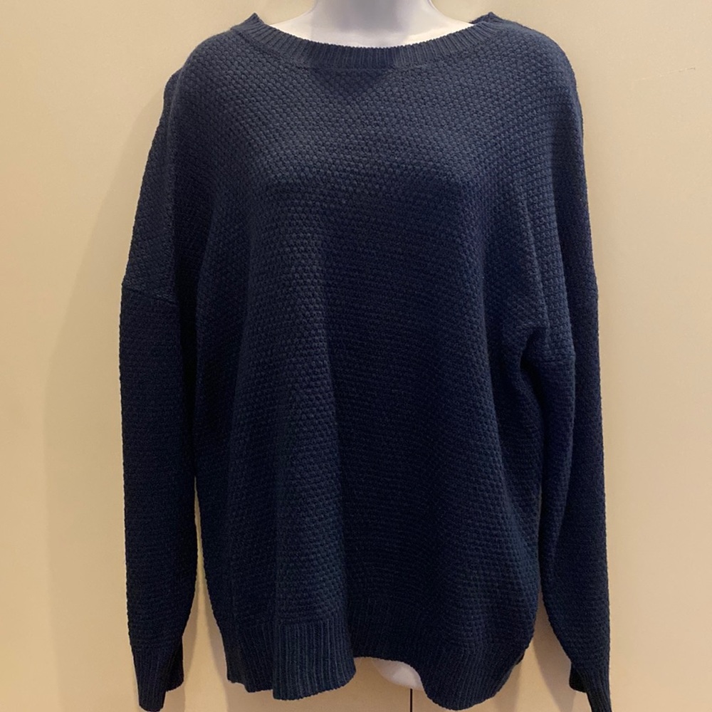 Zenana XL woven navy blue sweater. Long sleeve. Relaxed fit.